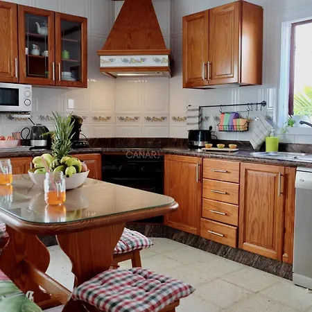 La Marieta 펜션 칼라오살바헤